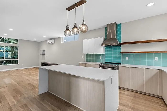 7325 Bainbridge Pl SW — Photo 23
