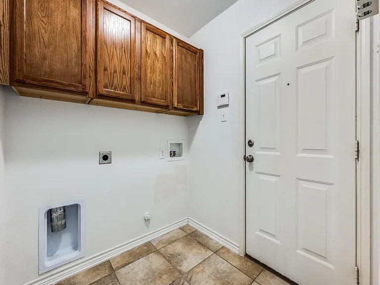 3605 Chapel Hill Ln #3605 — Photo 11