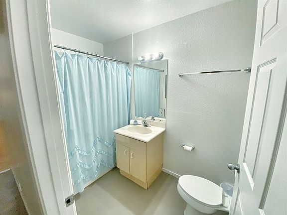 5th image of 1525 2nd Ave APT 103