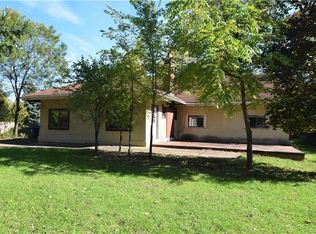 180 S Forest Rd, Buffalo, NY 14221