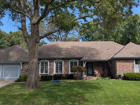 7816 W 100th Pl, Overland Park, KS 66212
