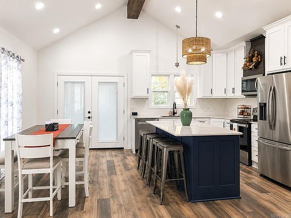 4th image of 1020 Slate Creek Way