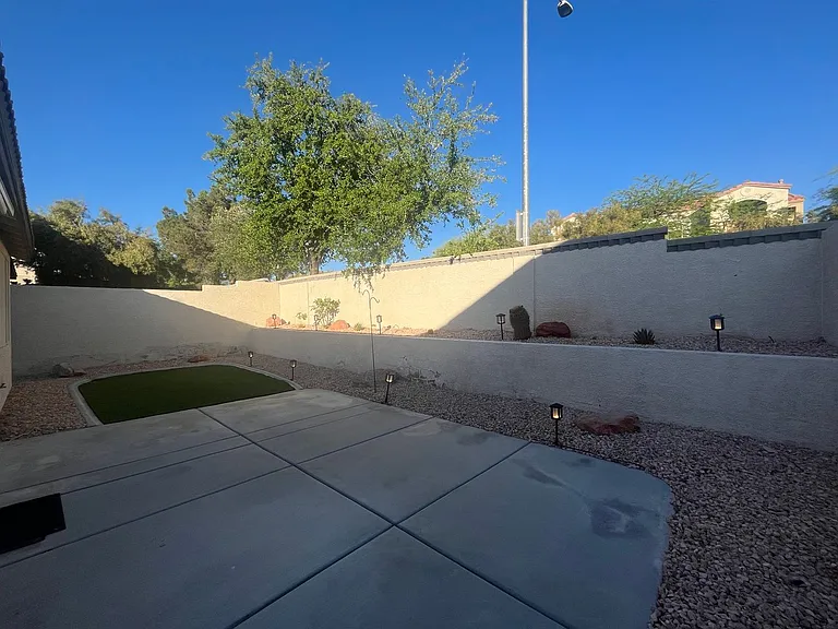 3437 Sun Rhythm St — Photo 40