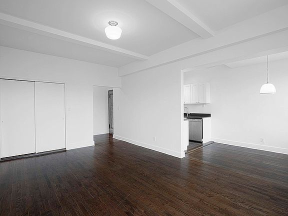 4th image of 12 E 86th St APT 1528