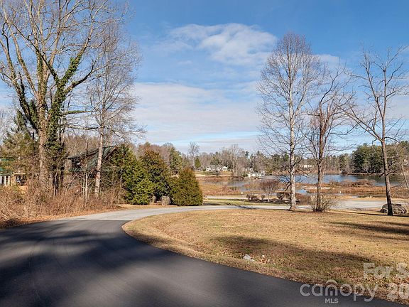 2nd image of 62 Oscelake Way