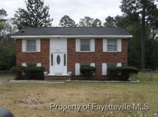 5462 Maplewood Ct, Fayetteville, NC 28314