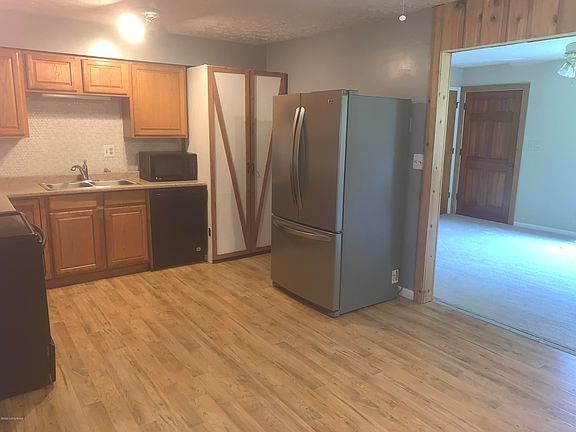 5th image of 2678 Hinkle Ln