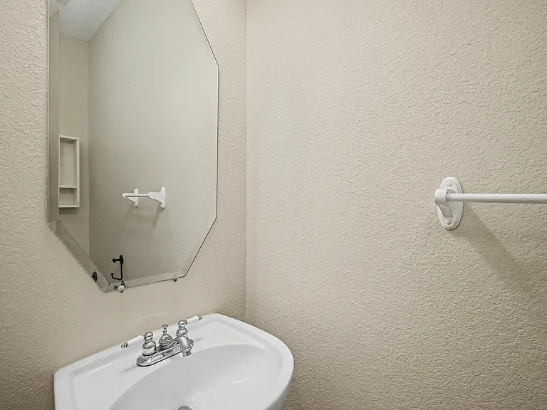 8401 Tribute Ln — Photo 18