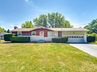 12222 Cenfield St NE, Alliance, OH 44601