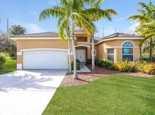 2410 Fairways Dr, Homestead, FL 33035