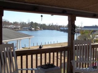 2871 Whichards Beach Rd, Chocowinity, NC 27817