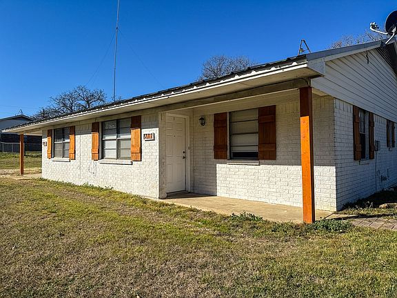 3rd image of 617 County Road 805a Unit 2