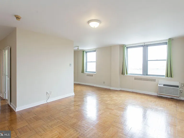2601 Pennsylvania Ave #711 — Photo 8