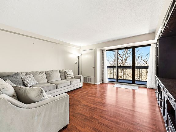 2nd image of 1800 Huntington Blvd APT 412