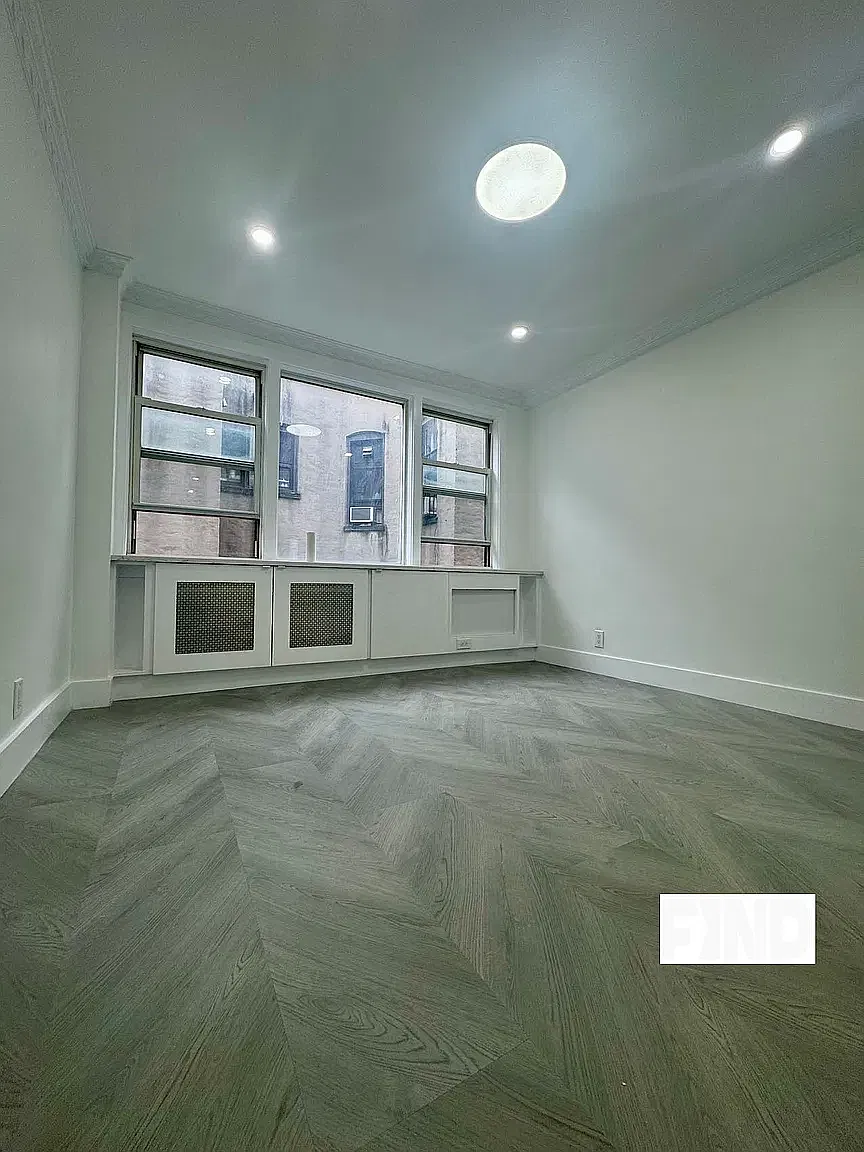 50 Bayard St — Photo 2