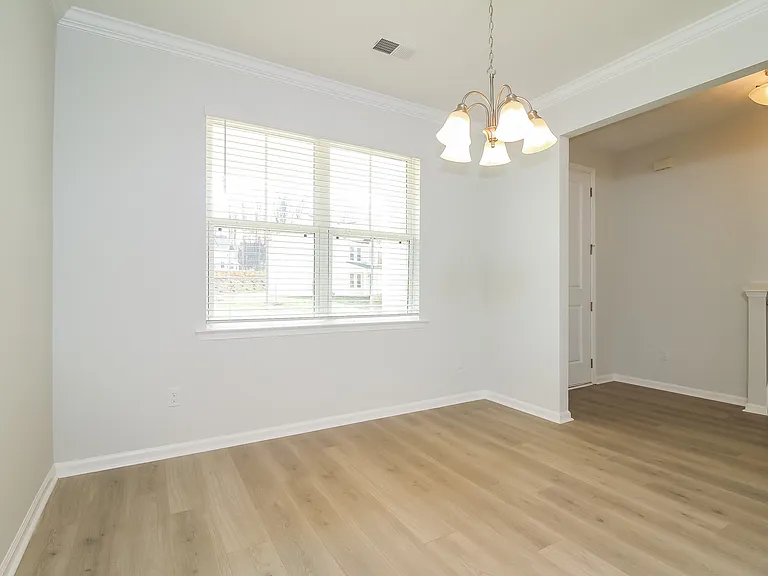 313 Woodgate Way — Photo 4