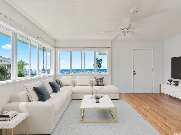 1156 Alewa Dr, Honolulu, HI 96817