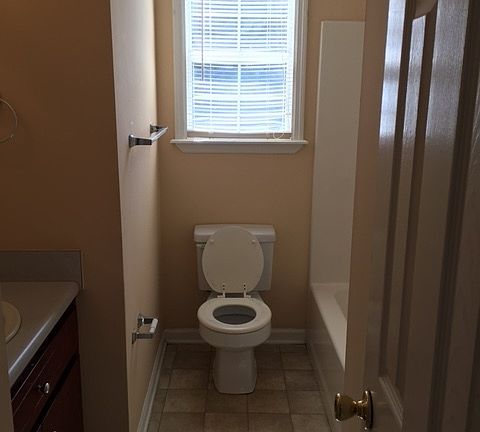 5th image of 3004 Schroer Dr