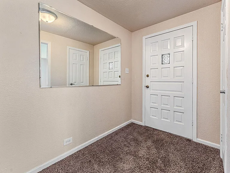 8200 W 51st Ave — Photo 10