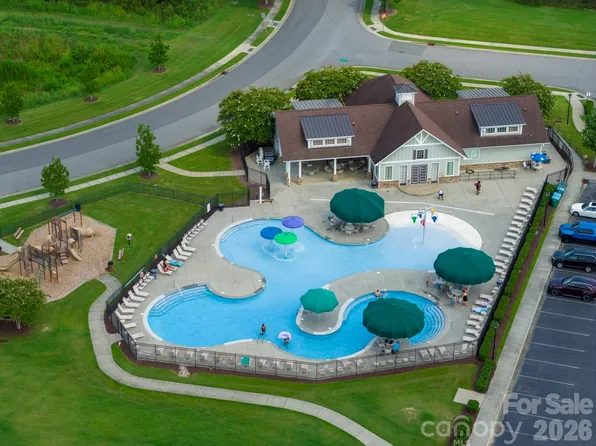 2021 Blue Stream Ln, Indian Trail, NC 28079