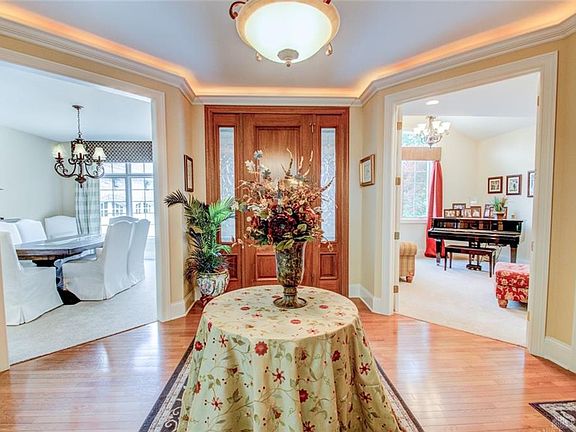4th image of 1001 Kenworthy Pl