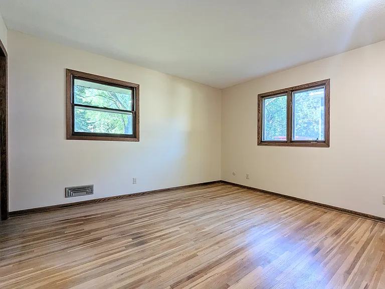 6065 Oakwood Rd — Photo 14