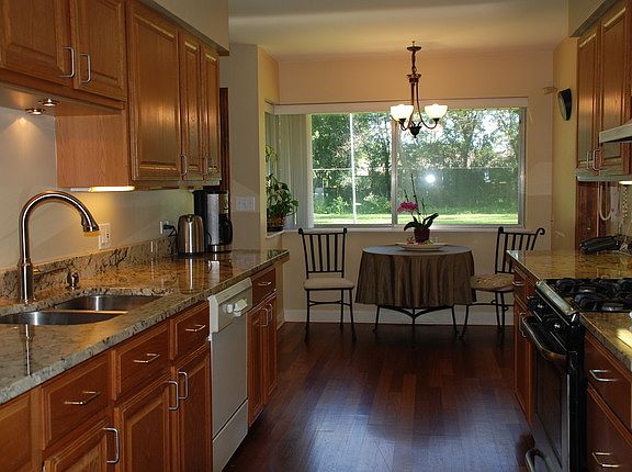 3rd image of 4025 Pamella Ln
