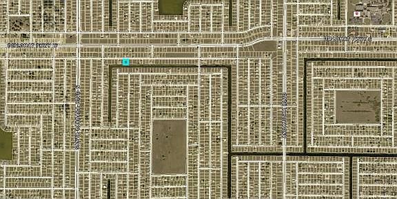 4th image of 130 NE 15th Ter