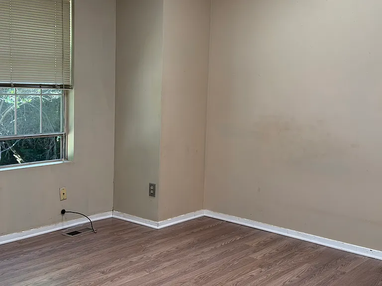 5741 Wells Cir — Photo 5