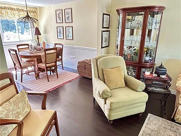 4th image of 202 Richardson Dr #29