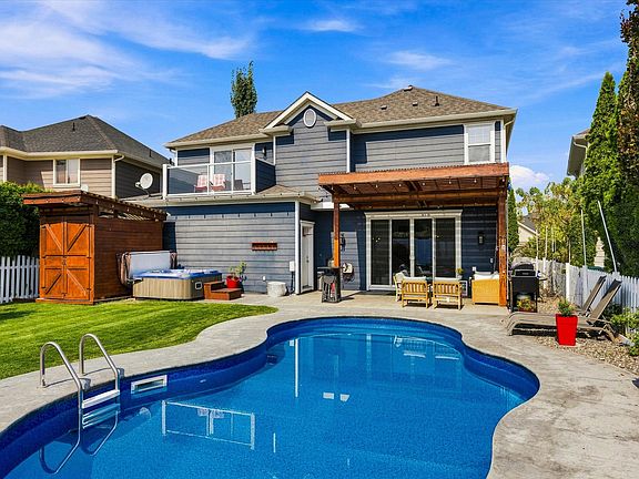 2nd image of 361 Quilchena Dr