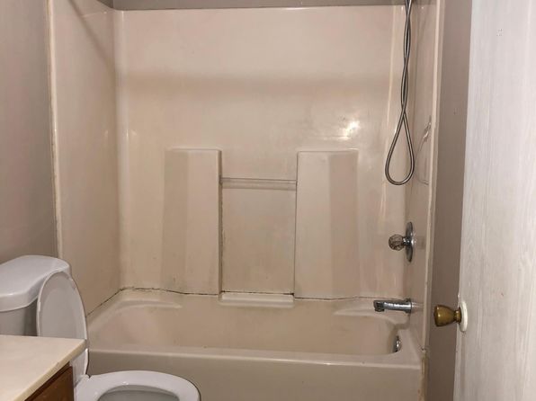 24 N 3rd St #C, Womelsdorf, PA 19567