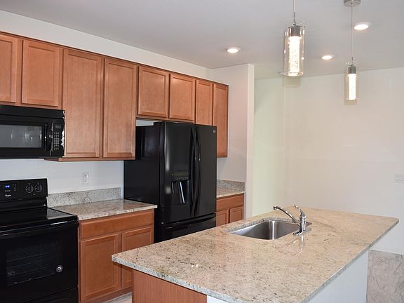 4th image of 15386 W Windward Ave
