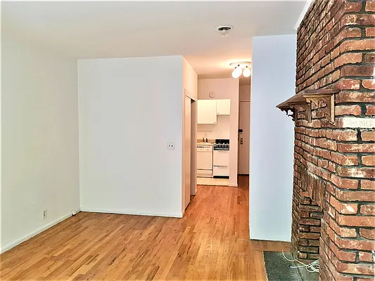 Rented by Carol T. Marino, LREB | media 5