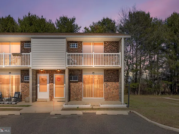 25 Toni Lynn Ct, Hammonton, NJ 08037