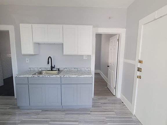 2nd image of 904 S 20th St #1A