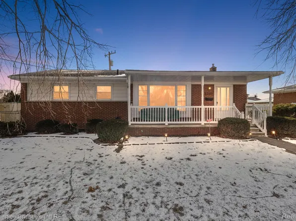 3301 Ward St, Trenton, MI 48183