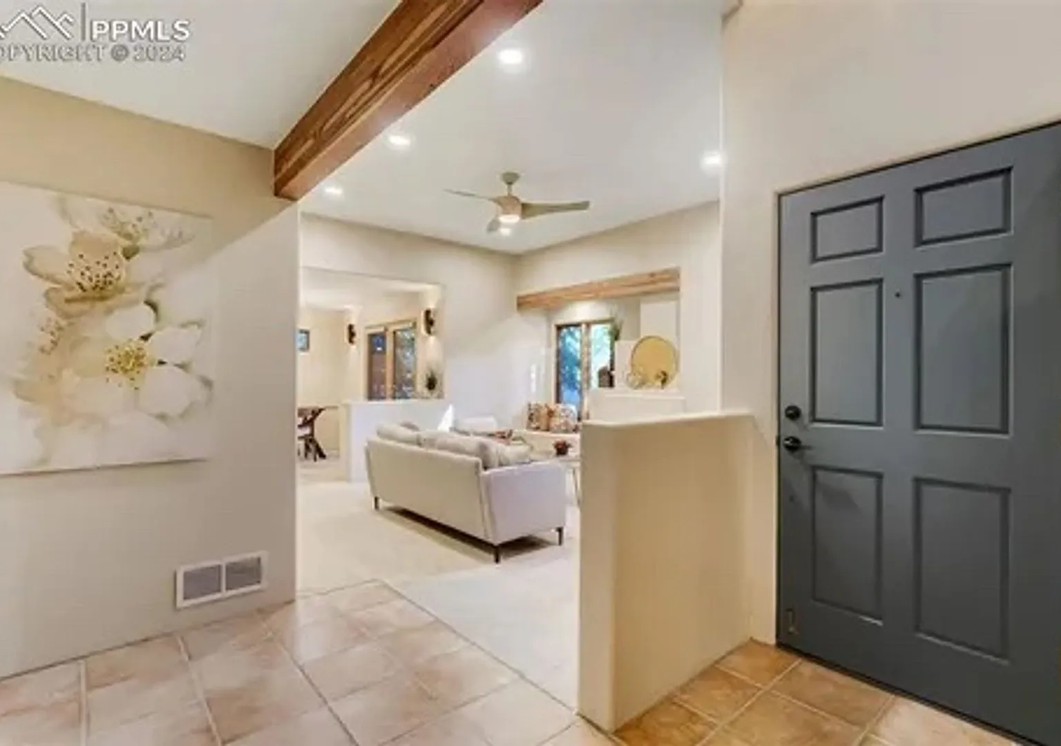 Southwestern Ranch with ADU — Photo 3