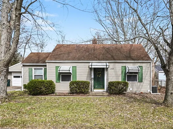 2820 Reo Rd, Lansing, MI 48911