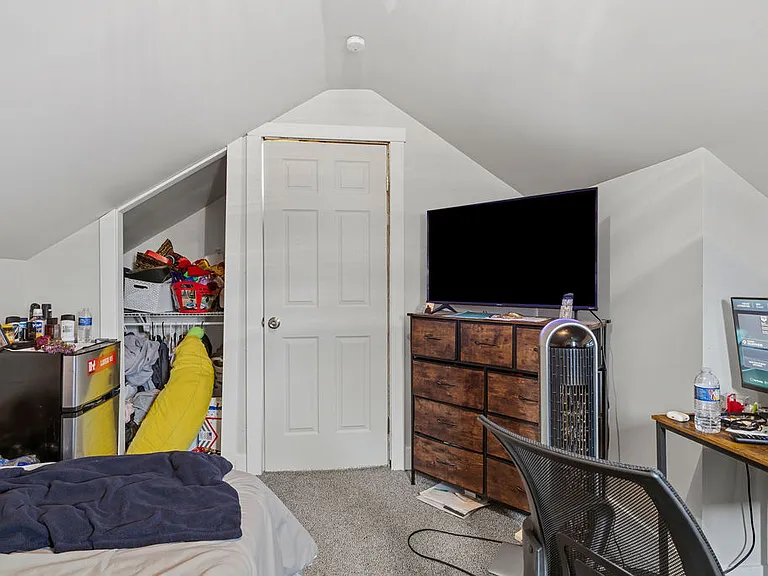 647 Prospect Ave #1 — Photo 15