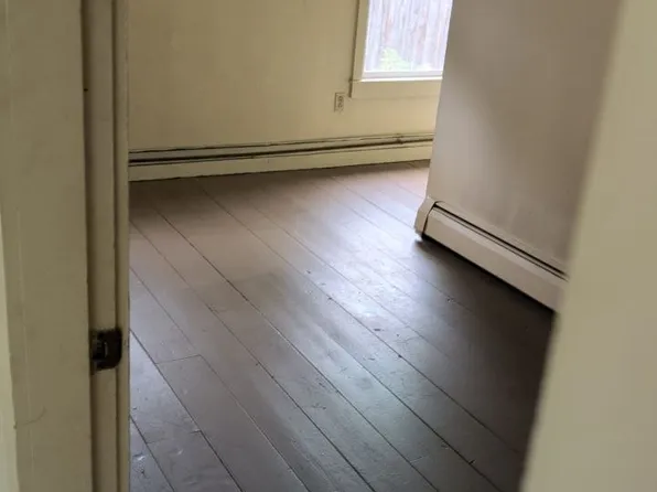 51 Brattleboro Rd APT 2, Hinsdale, NH 03451