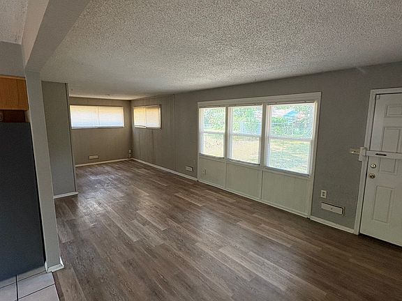 5th image of 7504 E 108th St