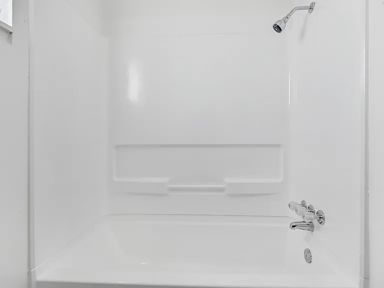 Pickfair Apartments — Photo 12