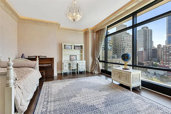 Sold by Engel & Völkers New York City | media 7