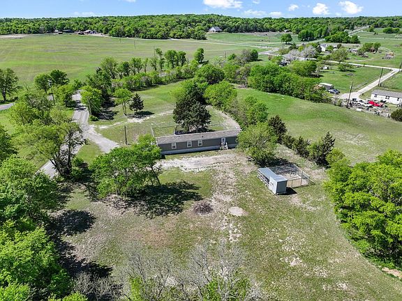 4th image of 39 Wild Rd