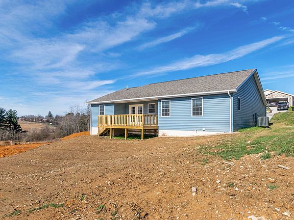 3rd image of 230 Spring Meadow Dr