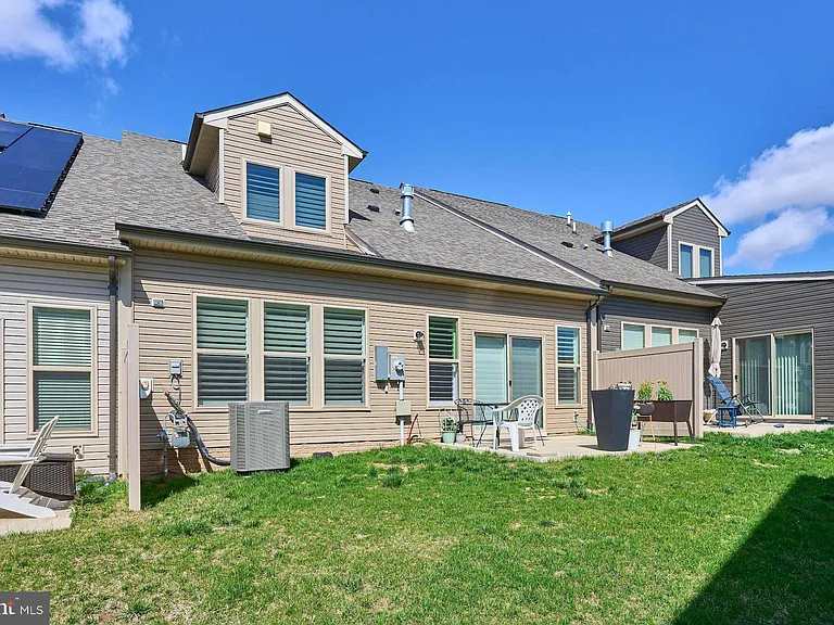 15563 Blue Lotus Ln — Photo 40