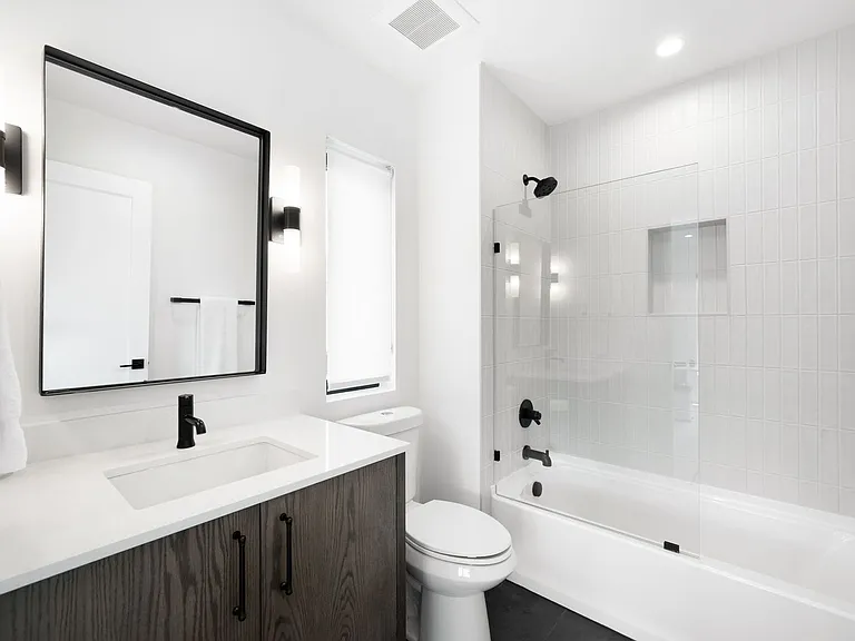 2498 Wolff St — Photo 31