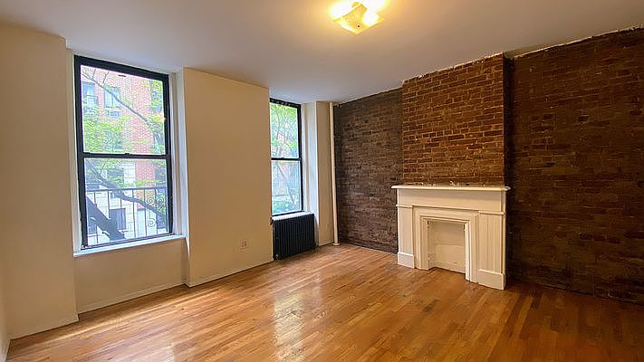 1st image of 170 E 89th St APT 2E