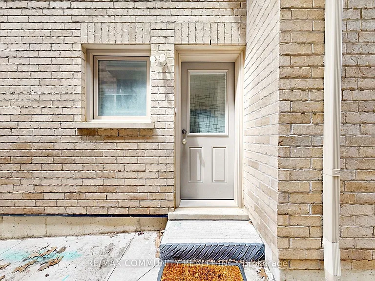 5 Mugford Cres N #BASEMENT — Photo 26